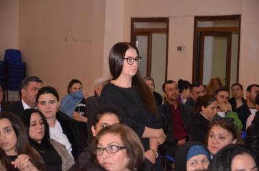 Ağdam Rayon İcra Hakimiyyətinin başçısı Vaqif Həsənovun Müşfiqabad köçkün şəhərciyində səyyar qəbul-görüşü keçirilib