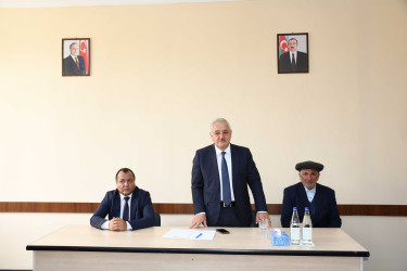 Ağdam Rayon İcra Hakimiyyətinin başçısı Vaqif Həsənovun rayonun Üçoğlan kəndində səyyar qəbul-görüşü keçirilib