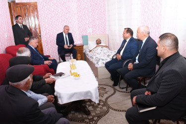 Ağdam Rayon İcra Hakimiyyətinin başçısı Vaqif Həsənov işğaldan azad edilmiş Ağdam rayonunun Yusifcanlı kəndi ərazisində mina partlayışı nəticəsində sol  ayağı amputasiya olunan Ağdam rayon sakini Abbasov Ceyhun Firdovsi oğlunu yaşadığı evdə ziyarət edib.