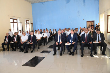 18 sentyabrda Ağdam Rayon İcra Hakimiyyətinin başçısı Vaqif Həsənovun Bərdə rayonunun 866 saylı köçkün qəsəbəsində səyyar qəbul-görüşü keçirilib
