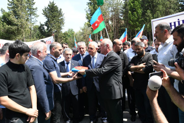 Birinci Qarabağ müharibəsi zamanı itkin düşmüş Novruzov Əsəddin Curu oğlunun Mingəçevirdə dəfn mərasimi baş tutub