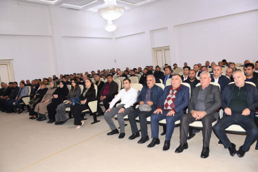 Ağdamda sahibkarlarla görüş keçirilib