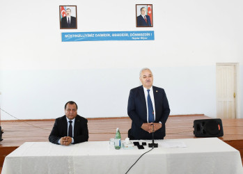 Ağdam Rayon İcra Hakimiyyətinin başçısı Vaqif Həsənovun rayonun Qasımbəyli qəsəbəsində səyyar qəbul-görüşü keçirilib