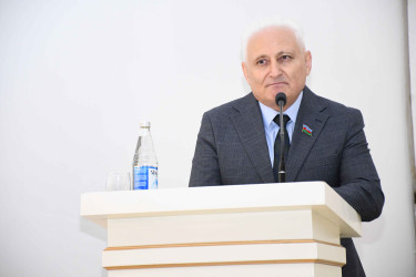 Ağdamda 18 Oktyabr-Müstəqilliyin Bərpası Günü münasibətilə tədbir keçirilib.