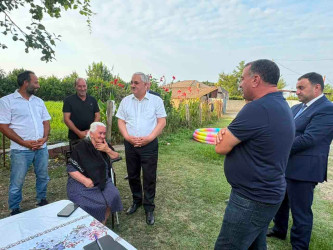 17.07.2026-ci il tarixdə Ağdam Rayon İcra Hakimiyyətinin başçısı Vaqif Həsənov şəhid ailəsinin evində görülmüş işlərlə yerində tanış olub