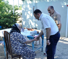 Ağdam rayonunun 100 yaşlı sakini ziyarət edilib