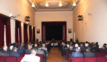 Ağdam Rayon İcra Hakimiyyətinin başçısı Vaqif Həsənovun rayonun Quzanlı qəsəbəsində səyyar qəbul-görüşü keçirilib