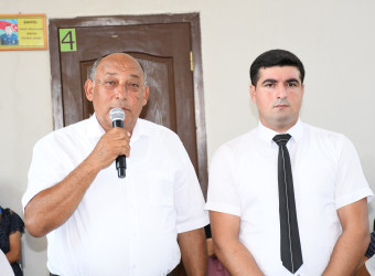 Ağdam Rayon İcra Hakimiyyətinin başçısı Vaqif Həsənovun rayonun Qaradağlı kəndində səyyar qəbul-görüşü keçirilib