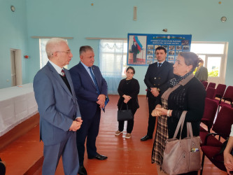 Milli Məclisin deputatı Bəxtiyar Əliyev Quzanlı köçkün qəsəbəsində  seçiciləri ilə görüşüb