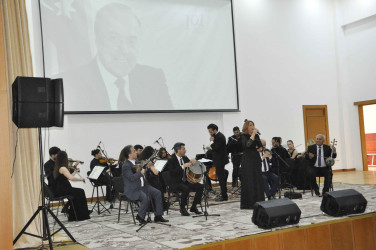 Ağdamda Ulu öndər Heydər Əliyevin anadan olmasının 101 illiyinə həsr olunmuş konsert proqramı təşkil edilib