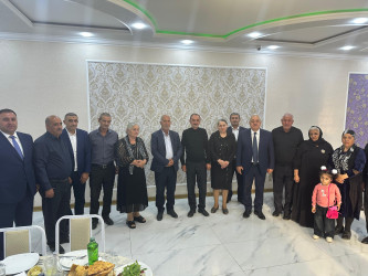 Ağdam Rayon İcra Hakimiyyətinin başçısı Vaqif Həsənov şəhid atasının 60 illik yubileyində iştirak edib