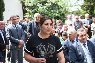 15.05.2026-cı il tarixdə Ağdam Rayon İcra Hakimiyyətinin başçısı Vaqif Həsənovun rayonun Səfərli qəsəbəsində səyyar qəbul-görüşü keçirilib