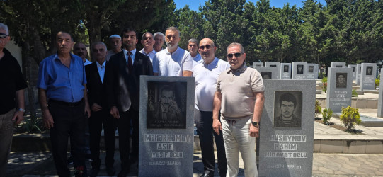 Azərbaycanın Milli Qəhrəmanı Asif Məhərrəmovun (Fred Asif) anım günü münasibətilə məzarı ziyarət edilib