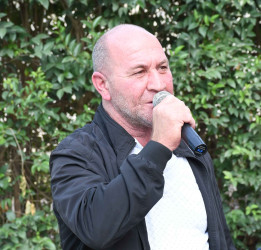 Ağdam Rayon İcra Hakimiyyətinin başçısı Vaqif Həsənovun rayonun Gül Baharlı kəndində səyyar qəbul-görüşü keçirilib