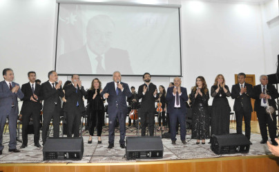 Ağdamda Ulu öndər Heydər Əliyevin anadan olmasının 101 illiyinə həsr olunmuş konsert proqramı təşkil edilib