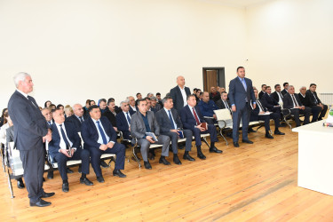 Ağdam Rayon İcra Hakimiyyətinin başçısı Vaqif Həsənovun rayonun Mahrızlı kəndində səyyar qəbul-görüşü keçirilib