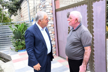 27 Sentyabr – Anım Günü ilə əlaqədar Ağdam Rayon İcra Hakimiyyətinin başçısı Vaqif Həsənov Vətən müharibəsi şəhidi Sadıqov Elgün Heydər oğlunun ailəsini ziyarət edib