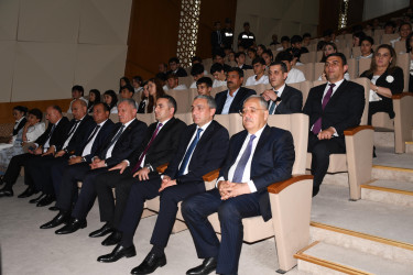 04.06.2025-ci il tarixdə Qarabağ Universitetinin rektoru Şahin Bayramov Ağdamda abituriyentlərlə görüş keçirib