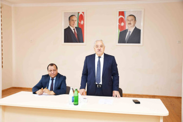 Ağdam Rayon İcra Hakimiyyətinin başçısı Vaqif Həsənovun rayonun Birinci Yüzbaşılı kəndində səyyar qəbul-görüşü keçirilib