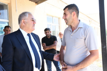 Ağdam Rayon İcra Hakimiyyətinin başçısı Vaqif Həsənovun rayonun Yeni Ergi qəsəbəsində səyyar qəbul-görüşü keçirilib