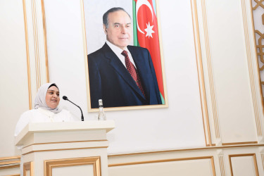 Ağdamda görkəmli oftalmoloq-alim, akademik Zərifə xanım Əliyevanın anadan olmasının 103 illiyinə həsr olunmuş tədbir keçirilib