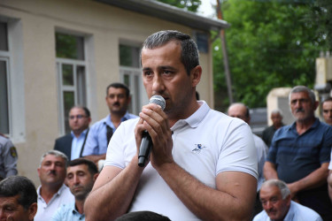 11.06.2026-cı il tarixdə Ağdam Rayon İcra Hakimiyyətinin başçısı Vaqif Həsənovun rayonun Sarıcalı kəndində səyyar qəbul-görüşü keçirilib