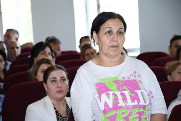 Ağdam Rayon İcra Hakimiyyətinin başçısı Vaqif Həsənovun rayonun Qasımbəyli qəsəbəsində səyyar qəbul-görüşü keçirilib