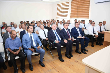 Ağdam Rayon İcra Hakimiyyətinin başçısı Vaqif Həsənovun rayonun Birinci Yüzbaşılı kəndində səyyar qəbul-görüşü keçirilib