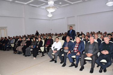 Ağdamda sahibkarlarla görüş keçirilib