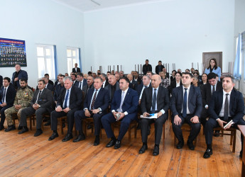 Ağdam Rayon İcra Hakimiyyətinin başçısı Vaqif Həsənovun rayonun Yeni İmamqulubəyli qəsəbəsində səyyar qəbul-görüşü keçirilib