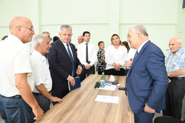 06.08.2026-cı il tarixində Ağdam Rayon İcra Hakimiyyətinin başçısı Vaqif Həsənovun Qobu Park-3 yaşayış massivində səyyar qəbul-görüşü keçirilib