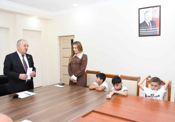 Ağdamda 1-ci sinfə qədəm qoyan şəhid övladları ilə görüş keçirilib