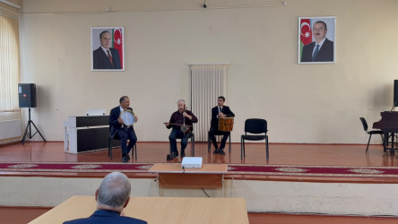 Ağdam Musiqi Kollecində tanınmış muğam tədqiqatçısı Cefri Verbokla görüş keçirilib