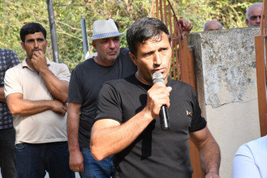 24 sentyabrda Ağdam Rayon İcra Hakimiyyətinin başçısı Vaqif Həsənovun rayonun Eyvazlı kəndində səyyar qəbul-görüşü keçirilib