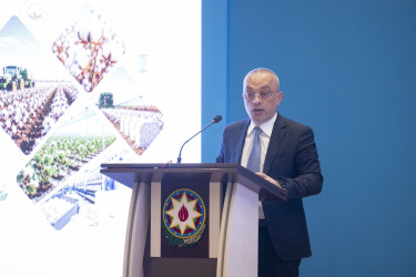 Ağdam Rayon İcra Hakimiyyətinin başçısı Vaqif Həsənov Sabirabadda pambıqçılığın inkişafına həsr olunmuş regional müşavirədə iştirak edib