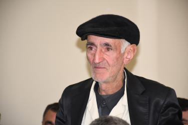 Ağdam Rayon İcra Hakimiyyətinin başçısı Vaqif Həsənovun rayonun Hacıturalı kəndində səyyar qəbul-görüşü keçirilib