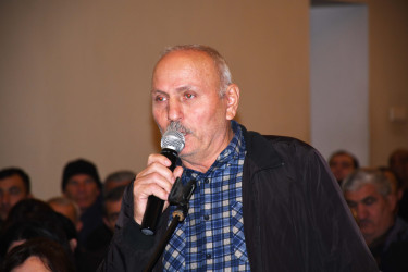 Ağdam Rayon İcra Hakimiyyətinin başçısı Vaqif Həsənovun rayonun Quzanlı qəsəbəsində səyyar qəbul-görüşü keçirilib