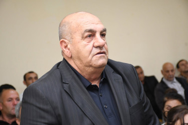 02.10.2026-cı il tarixində Ağdam Rayon İcra Hakimiyyətinin başçısı Vaqif Həsənovun rayonun Əhmədağalı kəndində səyyar qəbul-görüşü keçirilib