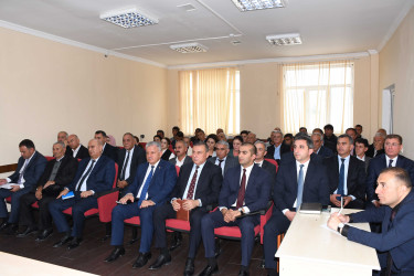 Ağdam Rayon İcra Hakimiyyətinin başçısı Vaqif Həsənovun rayonun Üçoğlan kəndində səyyar qəbul-görüşü keçirilib