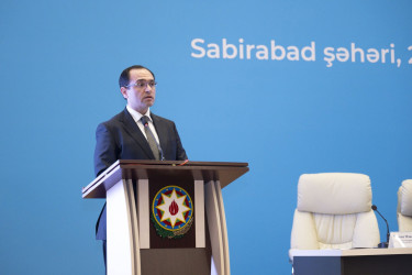 Ağdam Rayon İcra Hakimiyyətinin başçısı Vaqif Həsənov Sabirabadda pambıqçılığın inkişafına həsr olunmuş regional müşavirədə iştirak edib